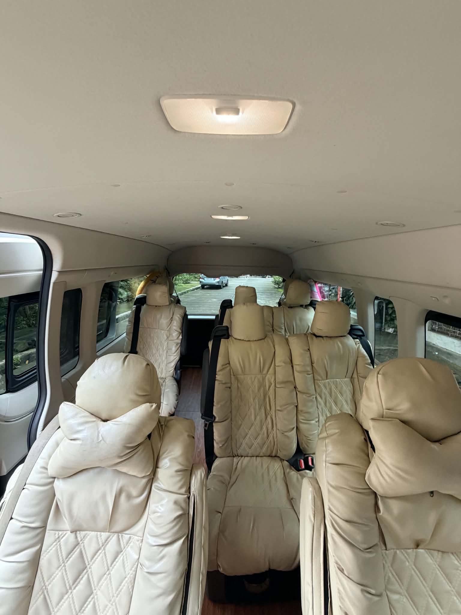 Toyota HiAce Grandia — photo 3