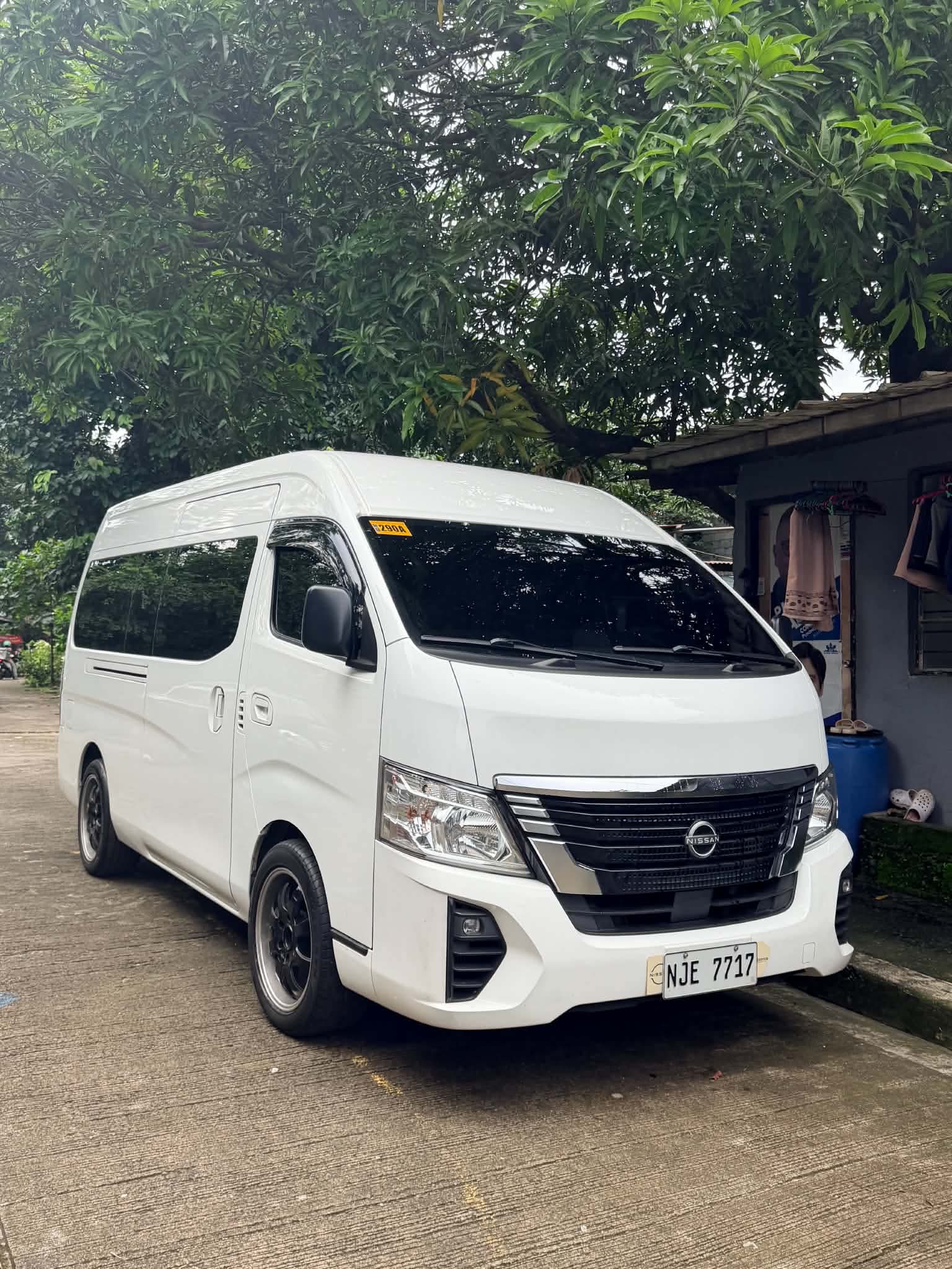 Nissan Urvan NV350 (White)