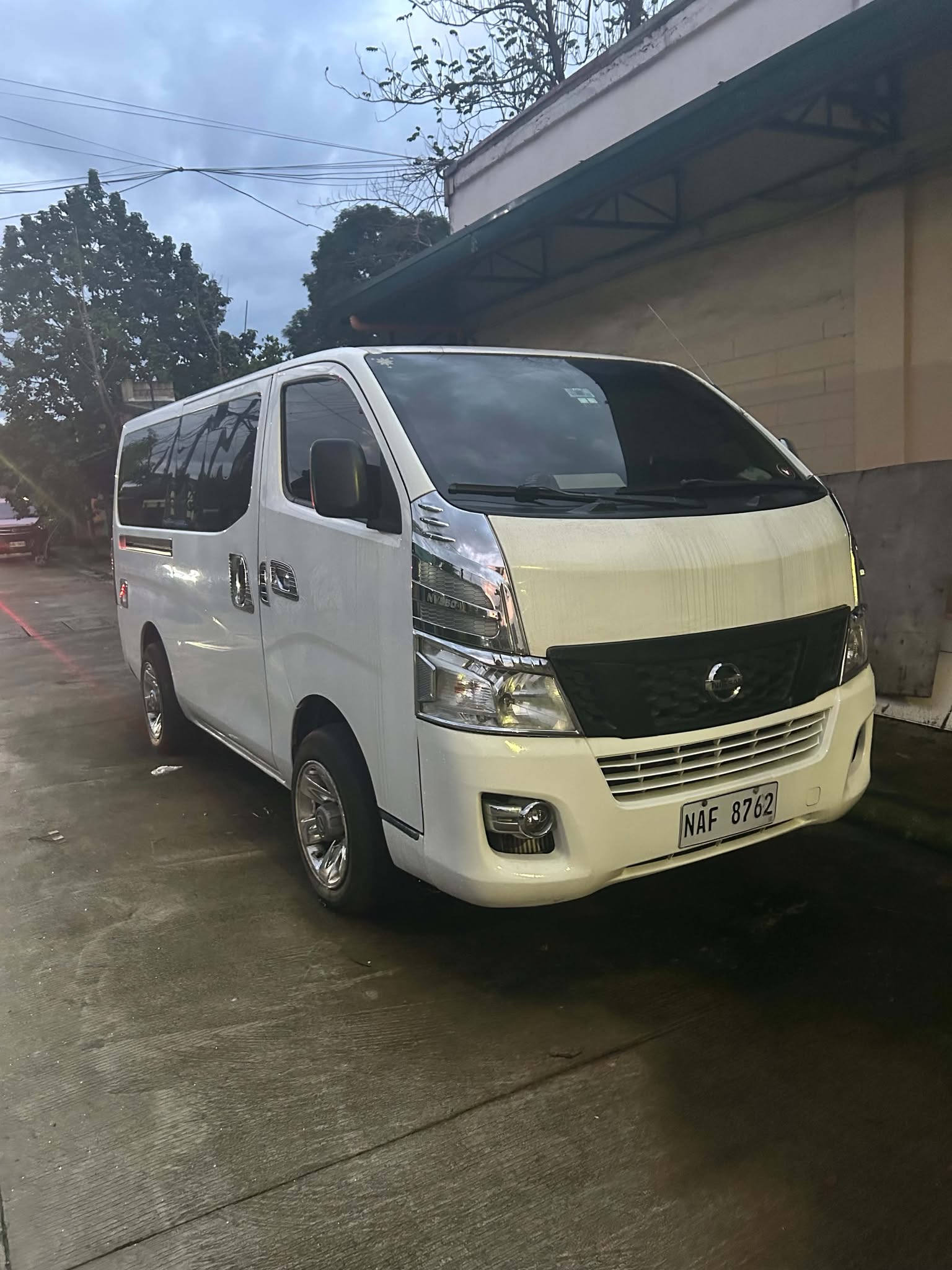 Nissan Urvan NV350
